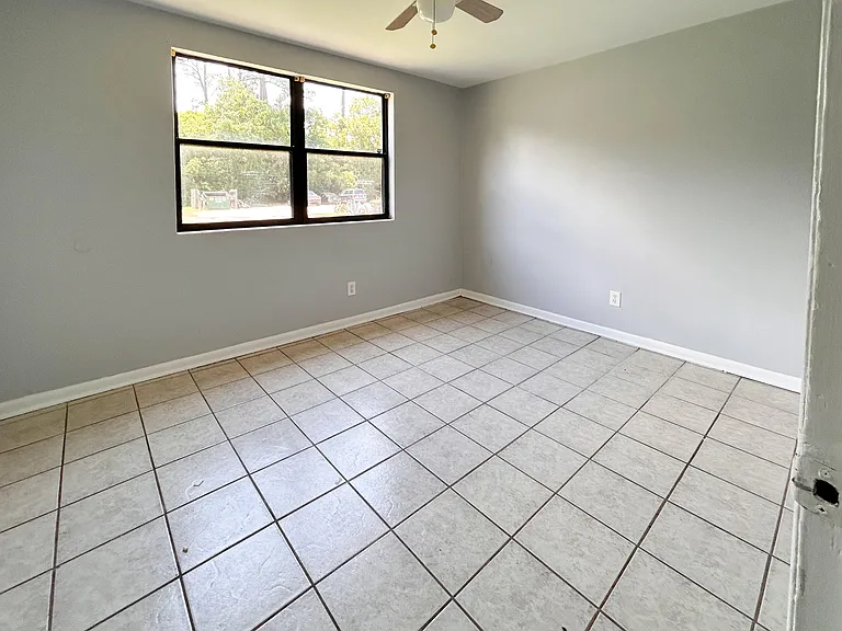 1130 Woodruff Ave #2 — Photo 18