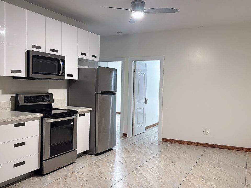 1st image of 99-916 Halawa Dr