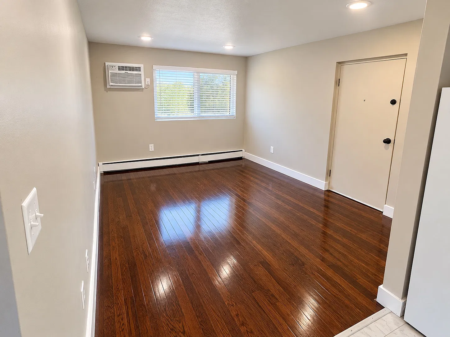 715 Greenwood Ave — Photo 3