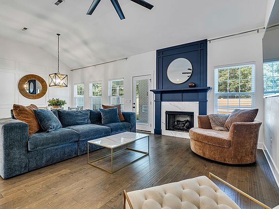 5th image of 3507 Pershing Dr