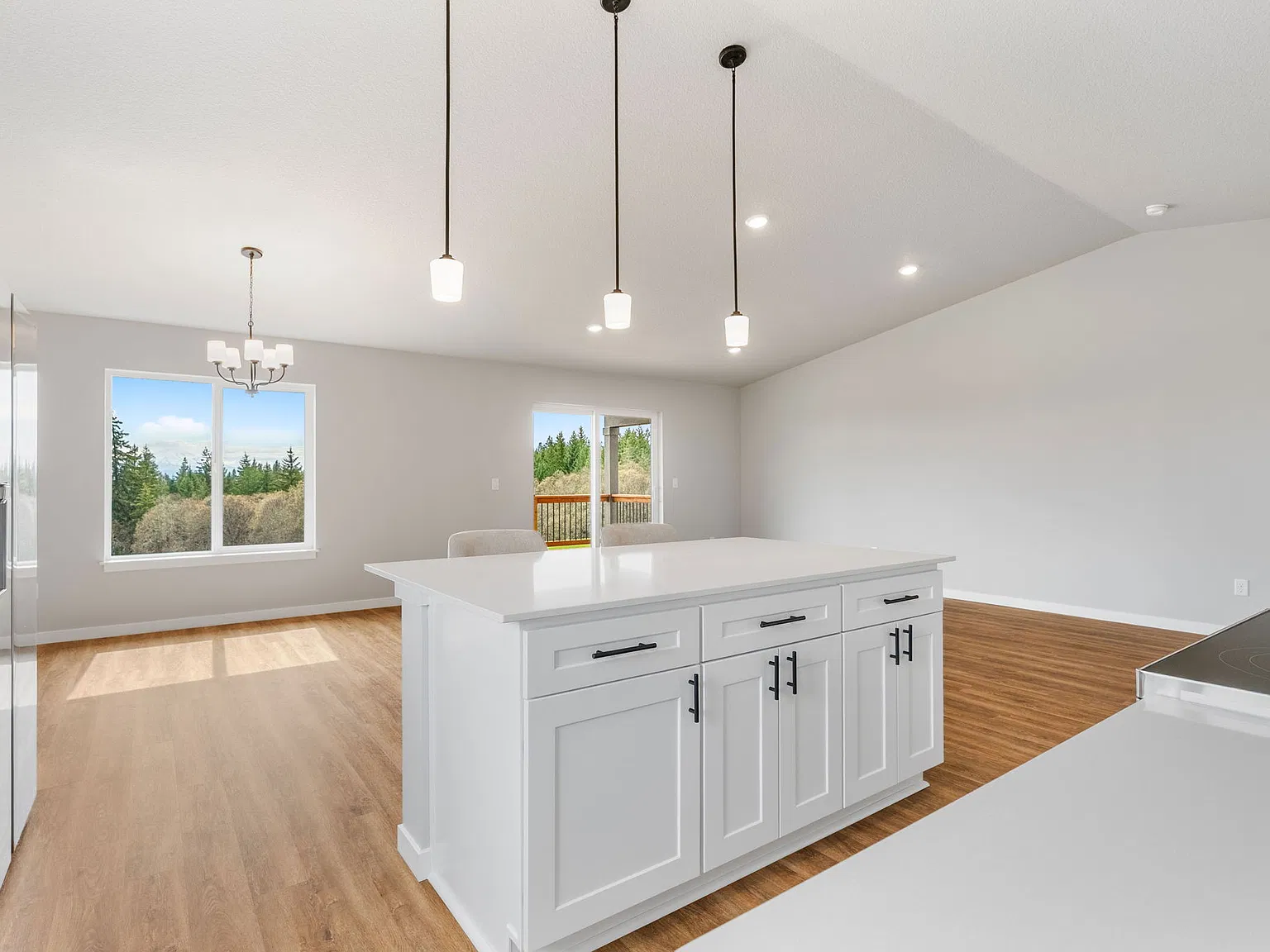 4 bed, 1850 sqft, $2,600 — Photo 4