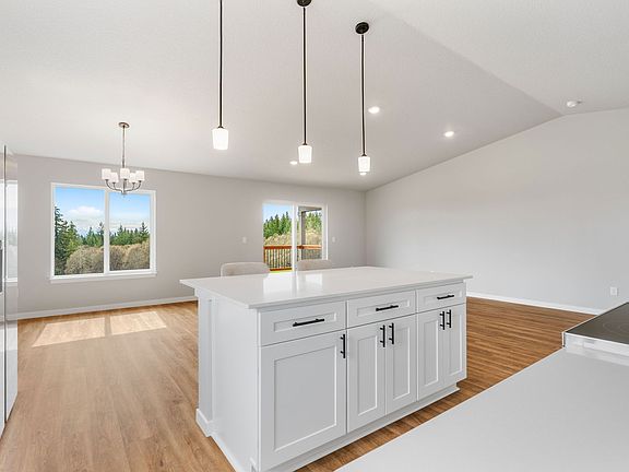 4th image of 377 Johnson Rd