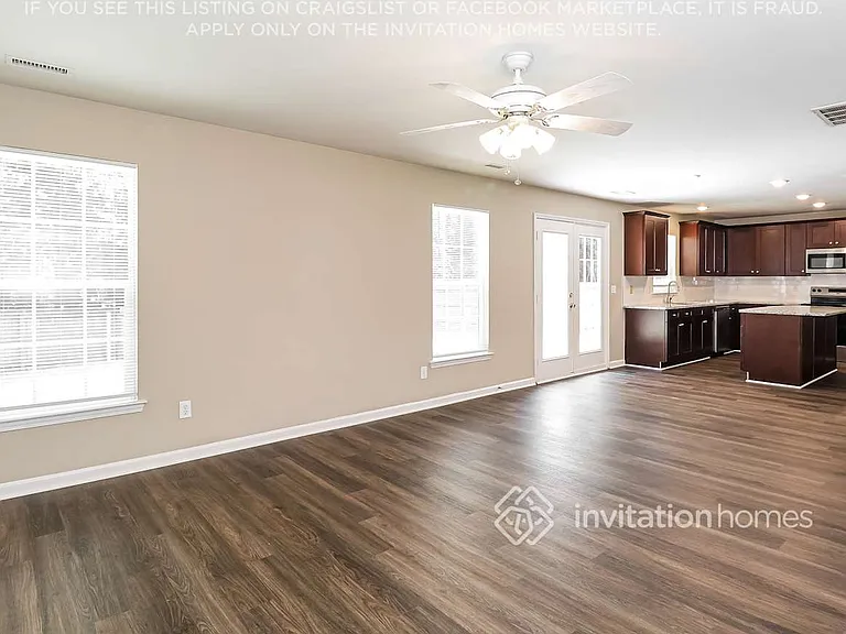 1552 Summit Ridge Ln — Photo 10