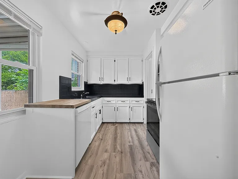 2507 Windemere Rd — Photo 9