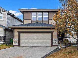 28 SE Panamount Cmn NW, Calgary, AB T3K0P6