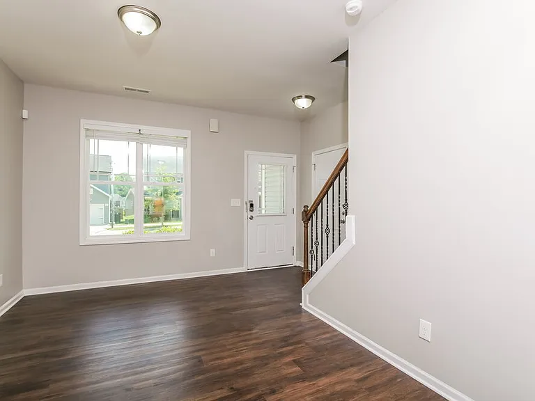 377 Crawford Pkwy — Photo 6