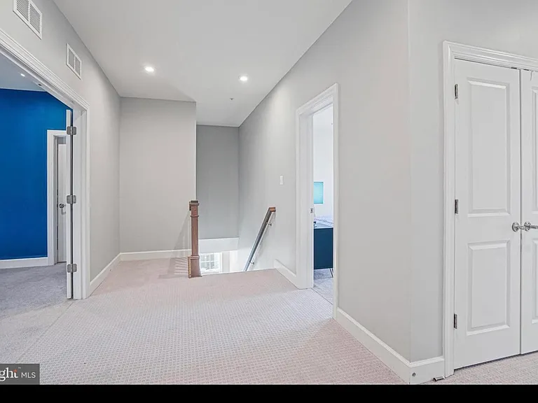 3813 Gentle Breeze Dr — Photo 12