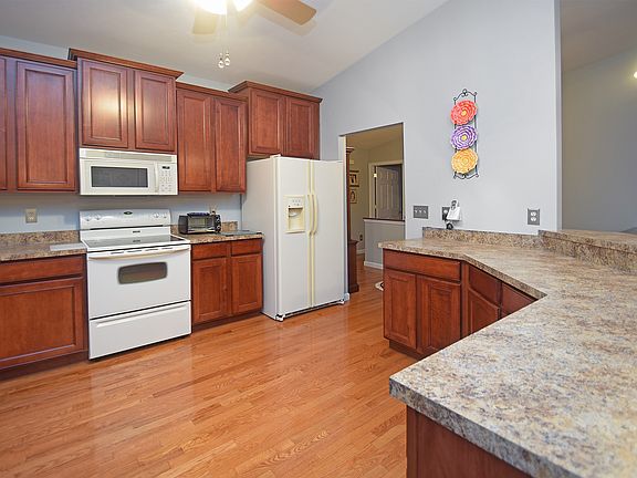 2nd image of 167 Lindbergh Place Dr