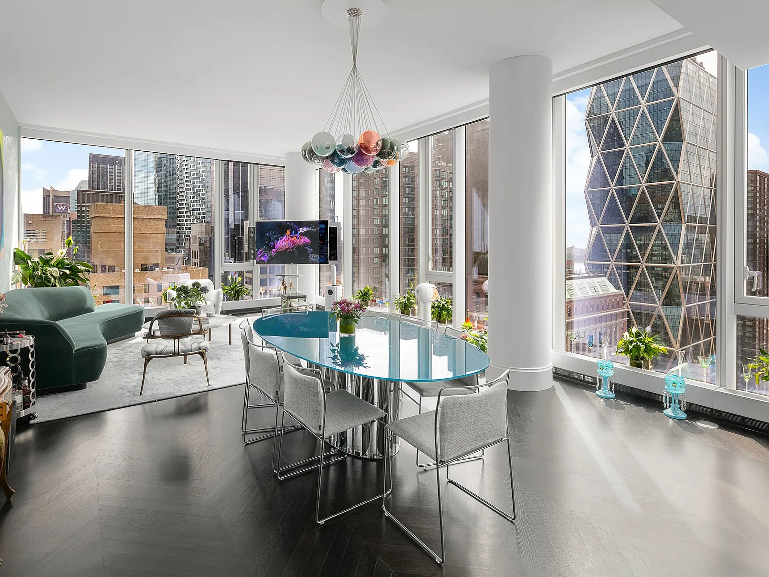 217 West 57th Street — Photo 2