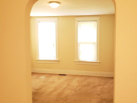 4th image of 1516 Arlington Ave