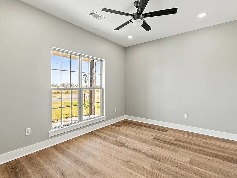 1275 Acuff Ln — Photo 12