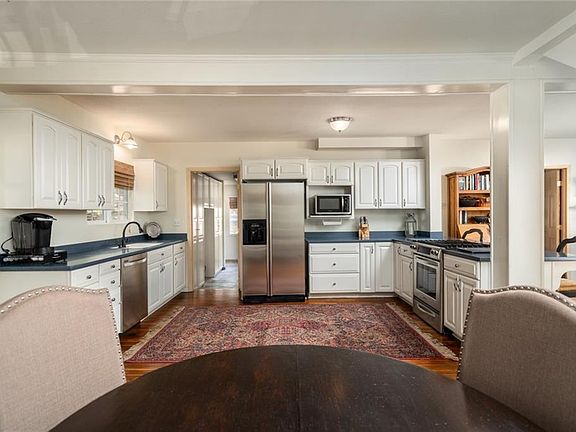 5th image of 898 Knight Ave