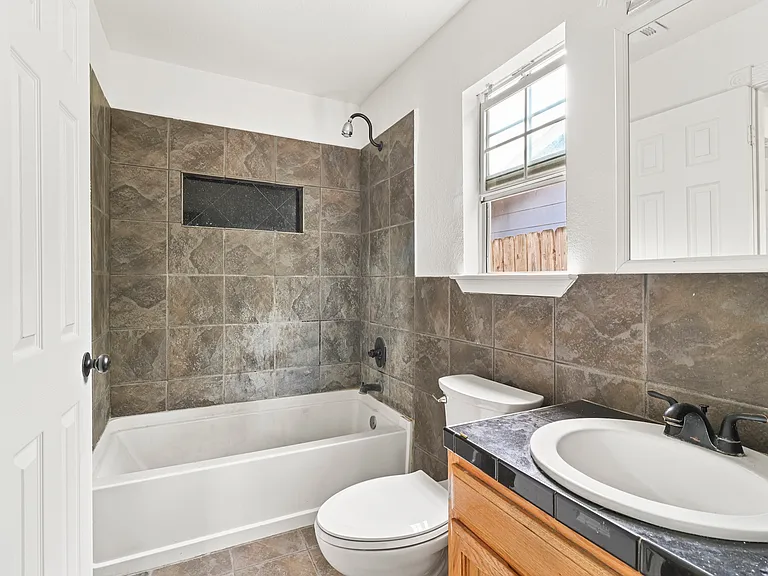 8619 Painted Teepee St — Photo 7