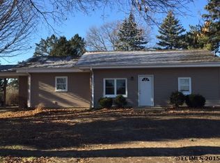 3055 Hales Mill Rd, Dubuque, IA 52002