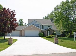 3540 W Grand Meadows Dr, Appleton, WI 54914