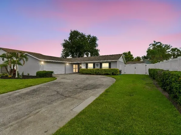 4009 Mountain Springs Ln, Tampa, FL 33624