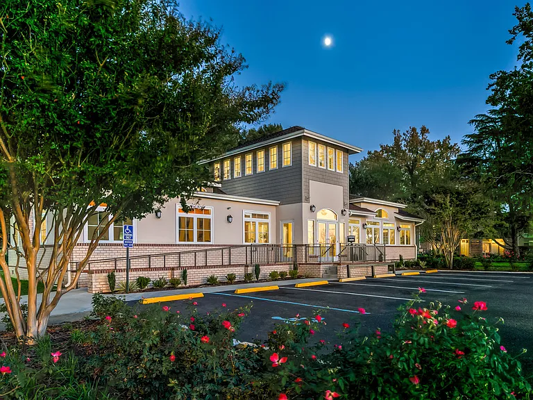Peninsula Grove — Photo 15