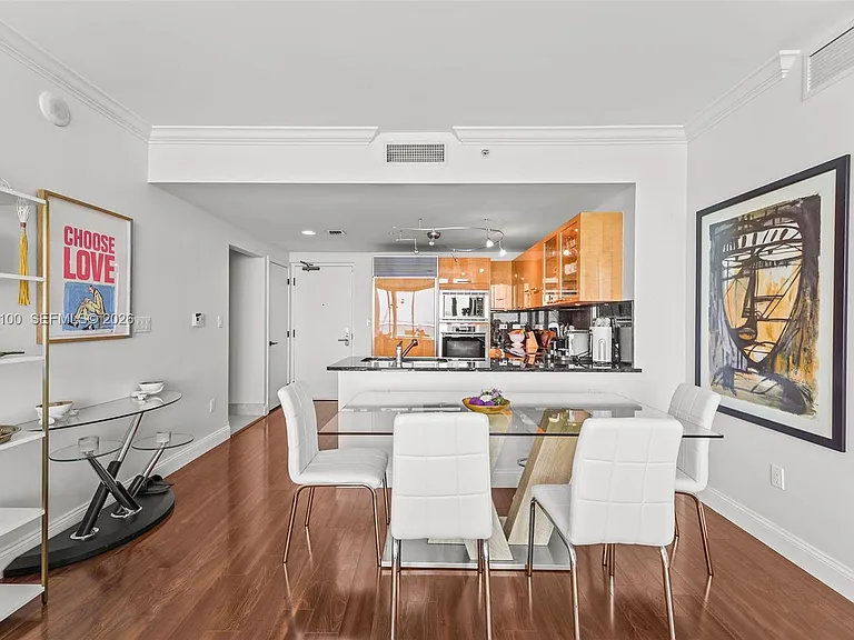 6799 Collins Ave #1103 — Photo 8