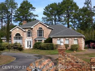 172 Burnett Gardens Rd, Deridder, LA 70634