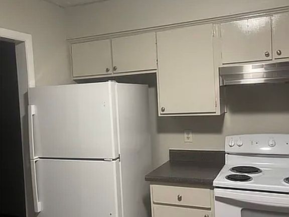4th image of 3718 Brickmont Dr