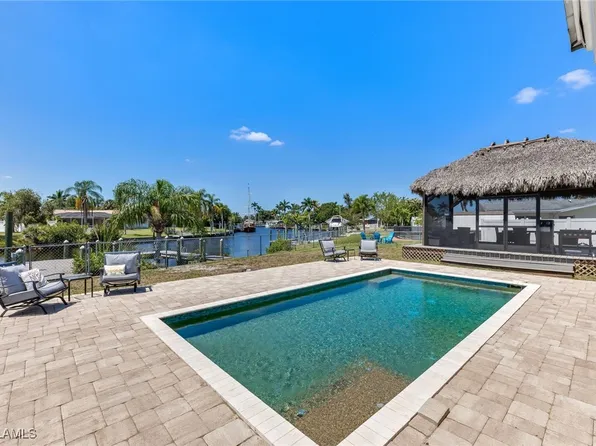 13821 River Forest Dr, Fort Myers, FL 33905