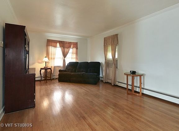 4th image of 4502 N Narragansett Ave #1
