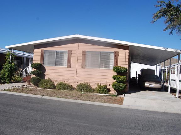 2nd image of 108 Mountain Springs Dr #108
