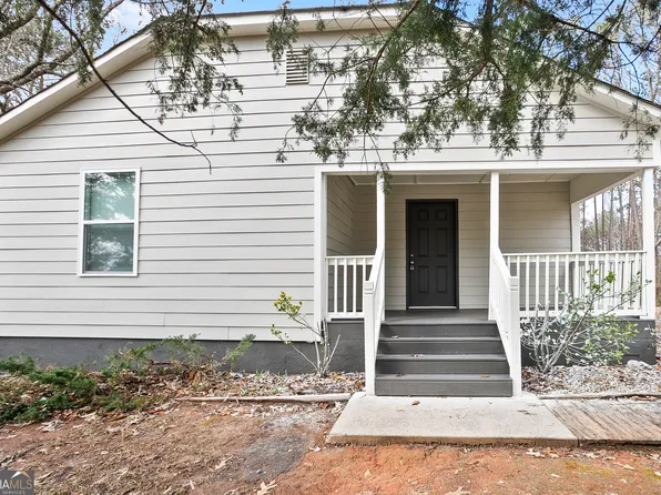 302 Old Carrollton Rd, Newnan, GA 30263