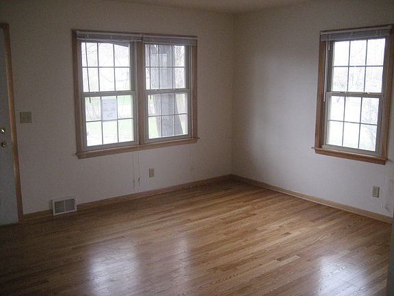 2nd image of 7914 51st Ave N