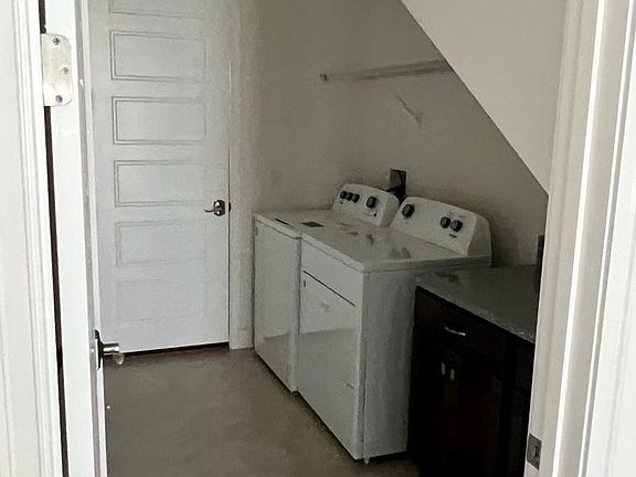 4th image of 13527 Larkton Ln