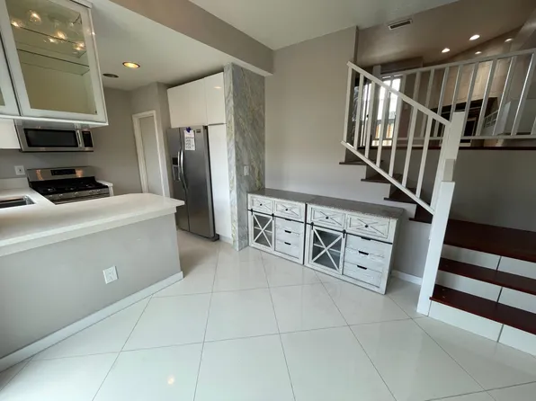 4733 W Mountain View Dr Unit 3, San Diego, CA 92116