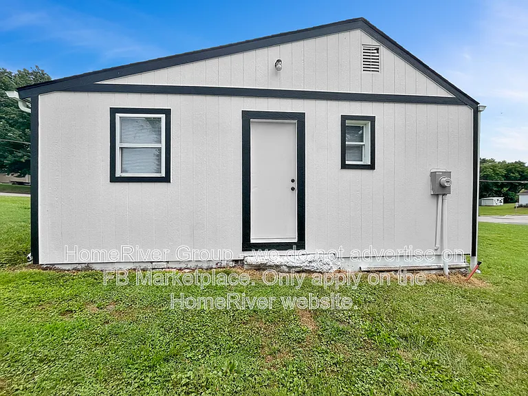 2304 Walnut St — Photo 12