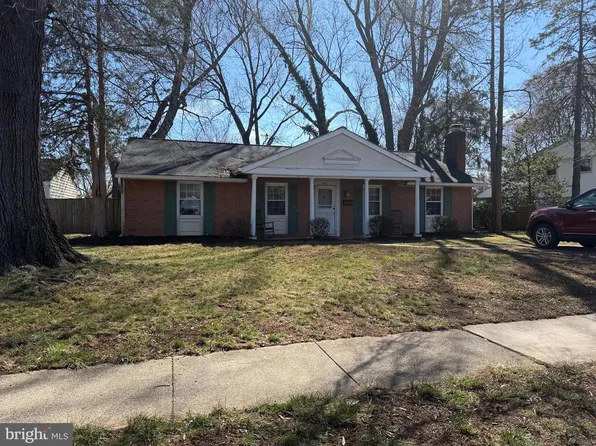 412 Patrick Ln, Herndon, VA 20170