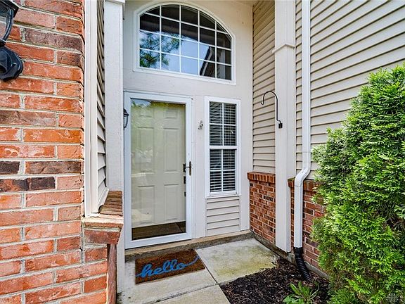3rd image of 7145 Brookmeadow Dr #3B