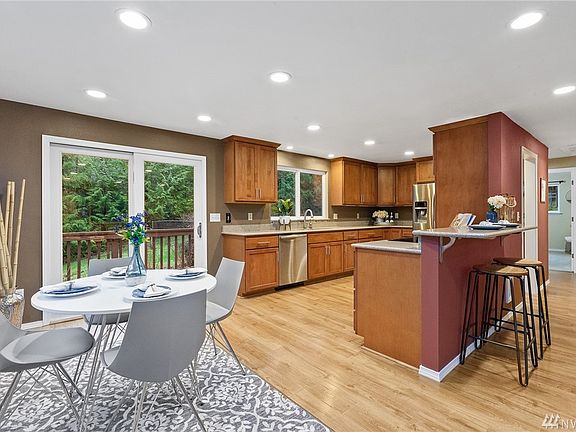 5th image of 16023 59th Street Ct NW
