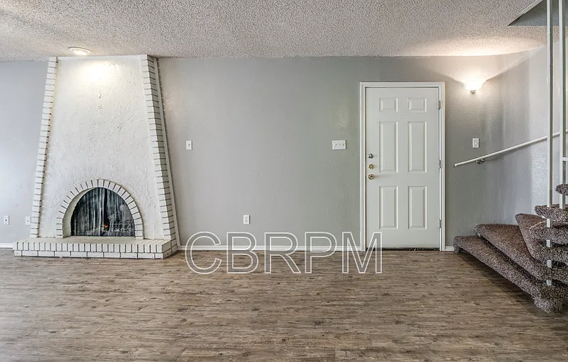 Building Photo - 5308 Kenosha Ave