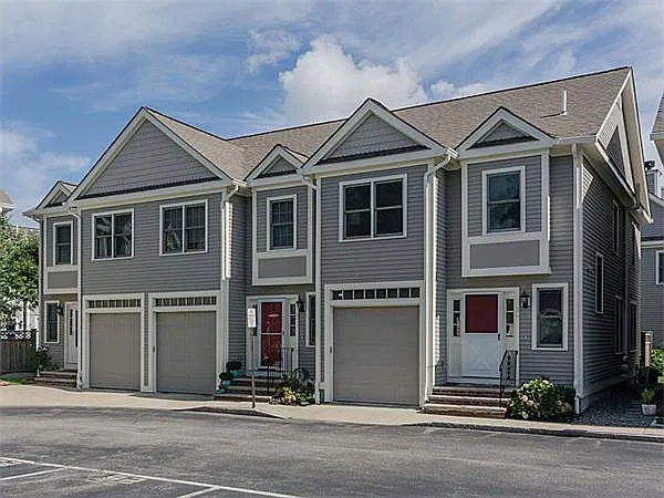 3 bed, 2.5 bath, 1580 sqft, $3,750 — Photo 1