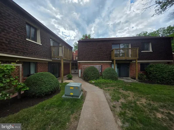 602 Meadow Woods Ln, Lawrence Township, NJ 08648