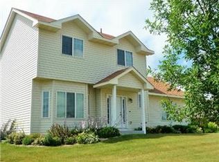 21993 Red Oak Dr, Rogers, MN 55374