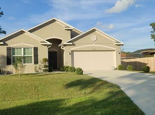 1037 SW Barbarosa Ave, Port Saint Lucie, FL 34953