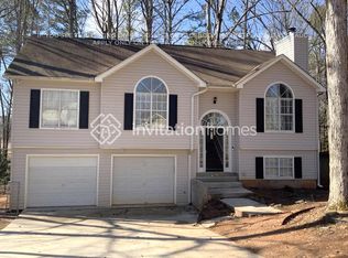 30 Valley Brook Dr, Newnan, GA 30265