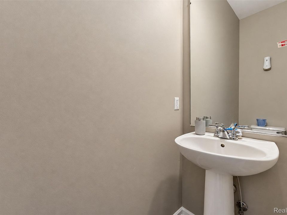 2051 Vanderbilt Rd, photo 27