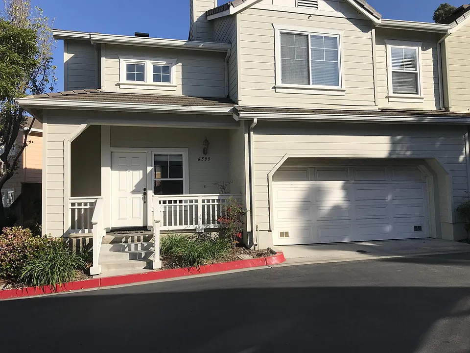 6599 Daylily Dr