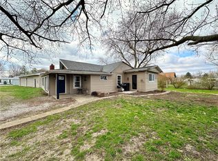 2 Church St, Westville, IL