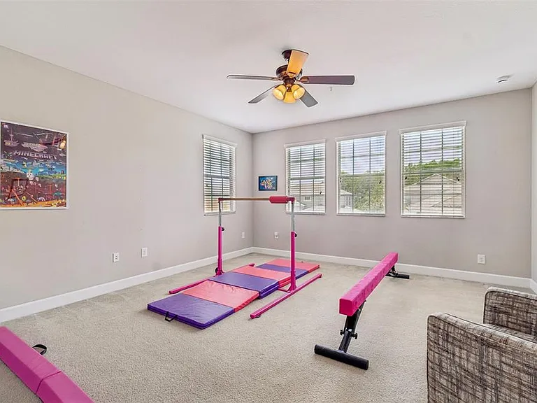 4123 Windcrest Dr — Photo 45