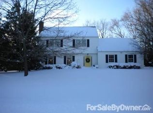 33 Blue Jay Ct, Middletown, NJ 07748