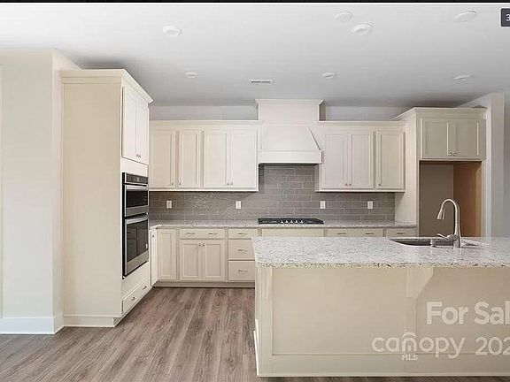 3rd image of 1618 Unison Dr #132