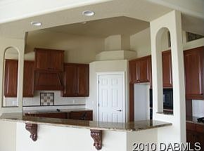 3rd image of 1329 Dovercourt Ln