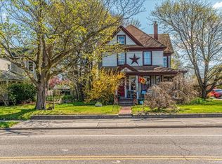 89 Cedar Ave, Patchogue, NY 11772