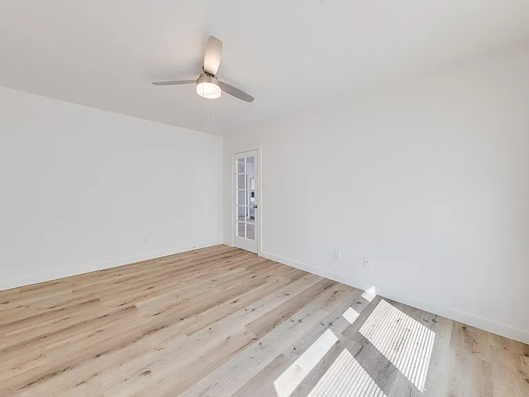 3635 Ward St — Photo 17